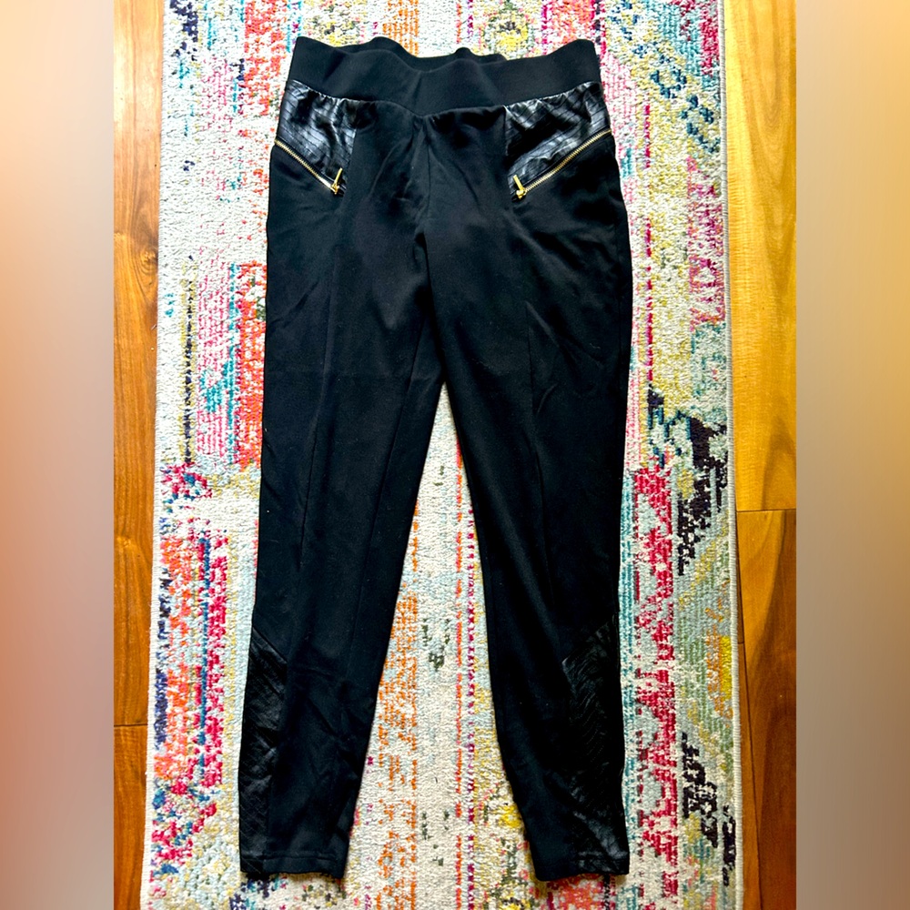 Bebe cropped stretch legging black size Large (zippers and faux leather details)